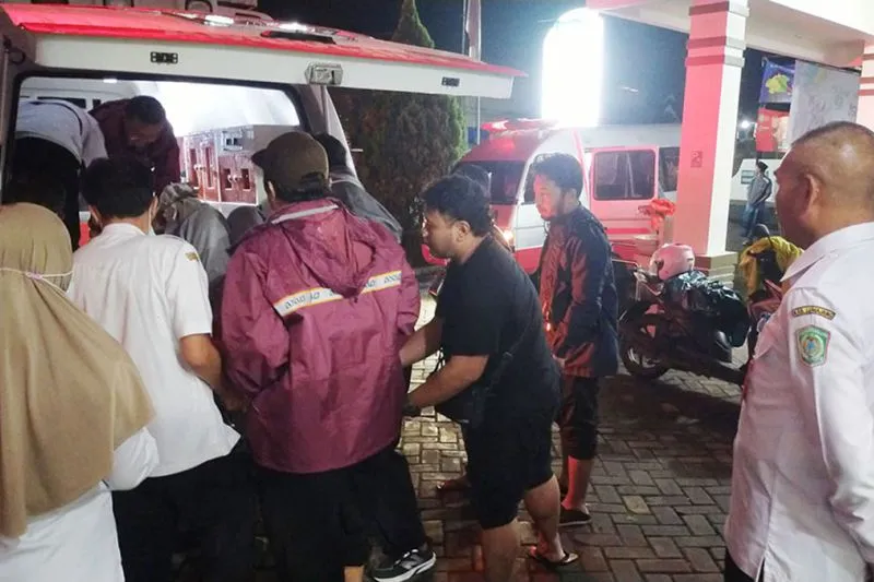 Pasutri Alami Luka Bakar, Motornya Terpeleset di Jembatan Gladak Perak Yang Tertutup Abu Panas Semeru