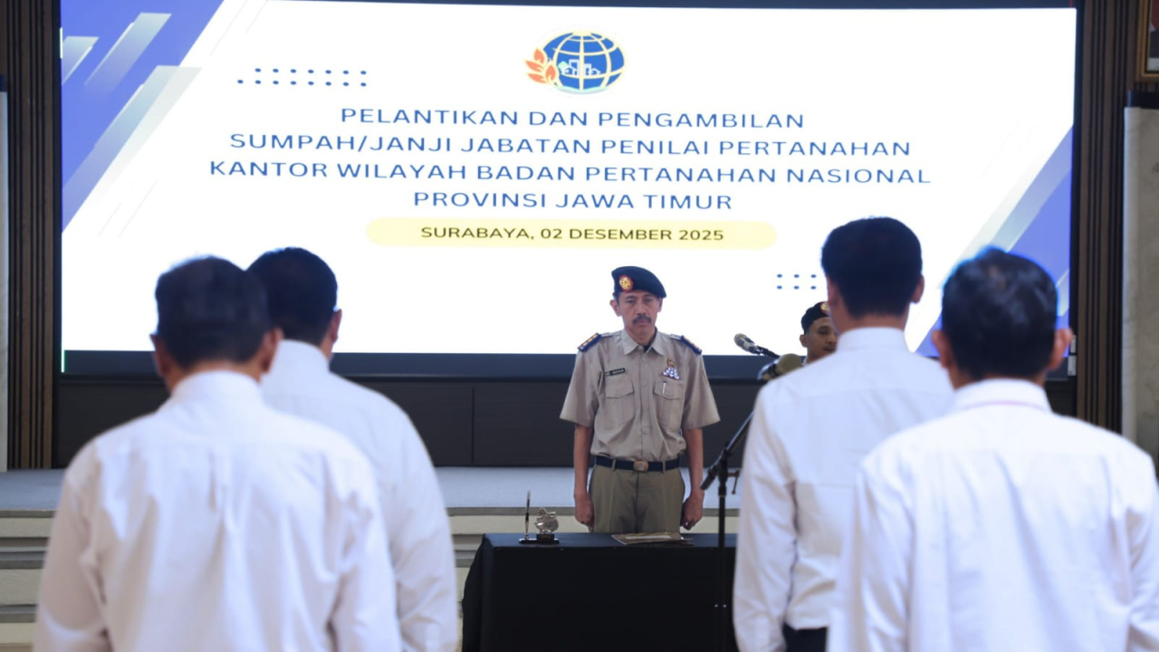 Perkuat Kualitas Layanan Agraria, Kanwil BPN Jatim Lantik 9 Penilai Pertanahan Baru