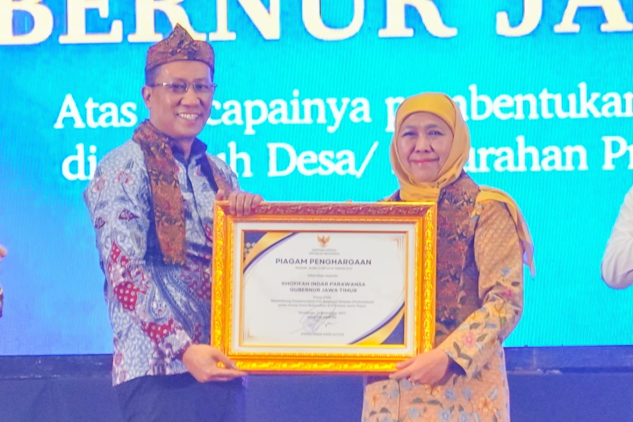 Raih Penghargaan 8.494 Posbankum Desa/Kelurahan, Gubernur Khofifah: Keadilan Kini Dirasakan Hingga Lini Bawah