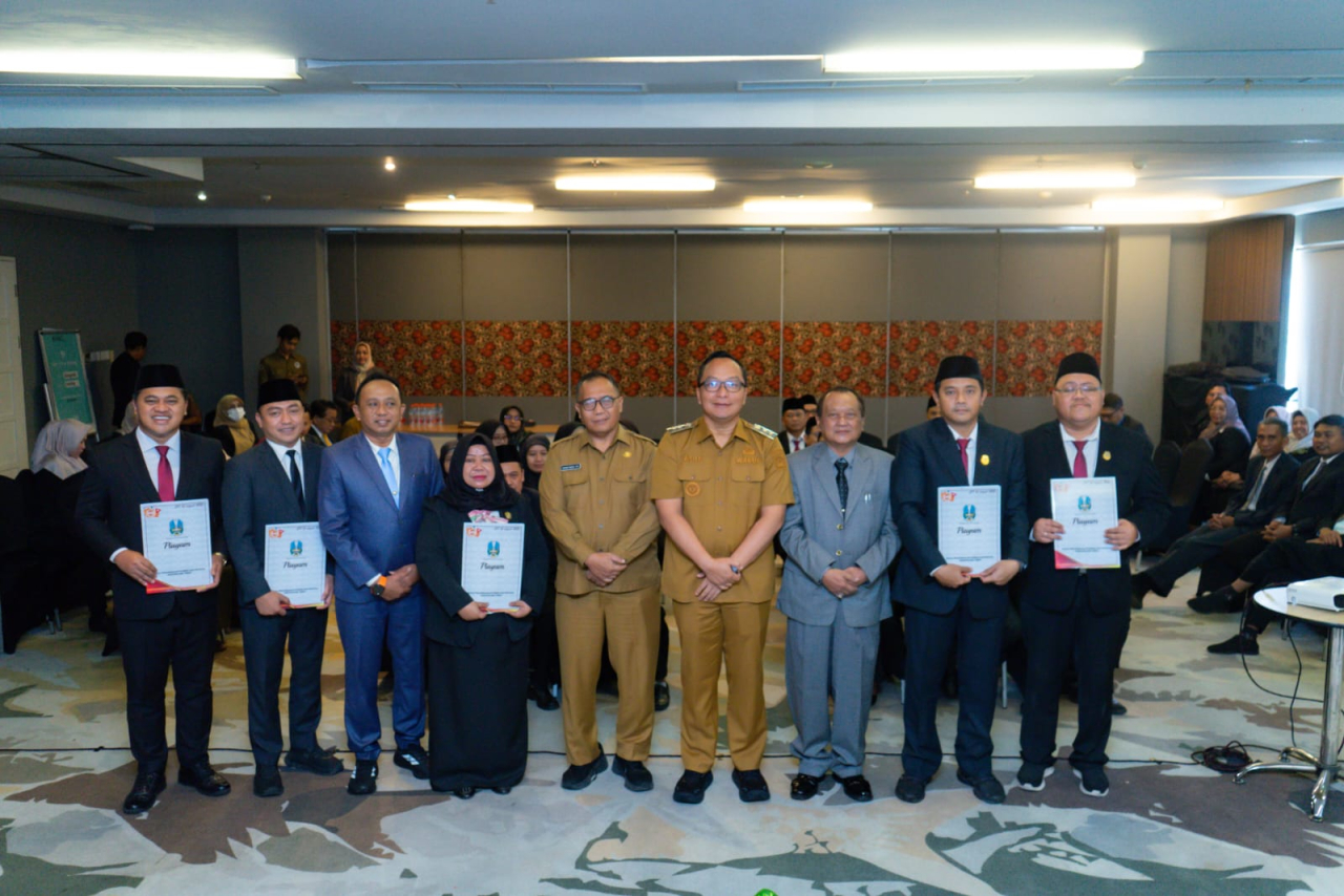 Wabup Gresik Tutup PKA Angkatan X, Dorong Administrator Adaptif dan Inovatif dalam Pelayanan Publik