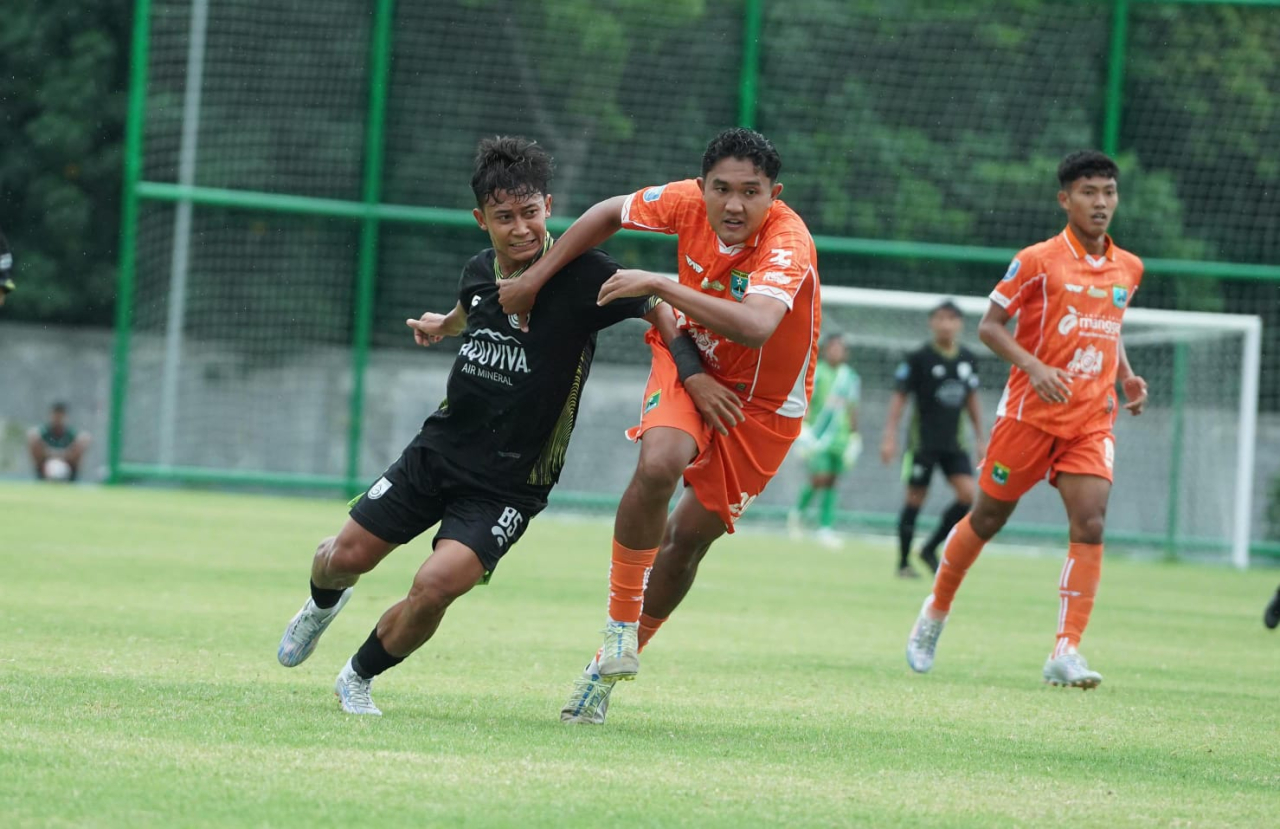 Dominasi Tanpa Gol, Gresik United Kembali Tumbang dari Persekabpas 0-2