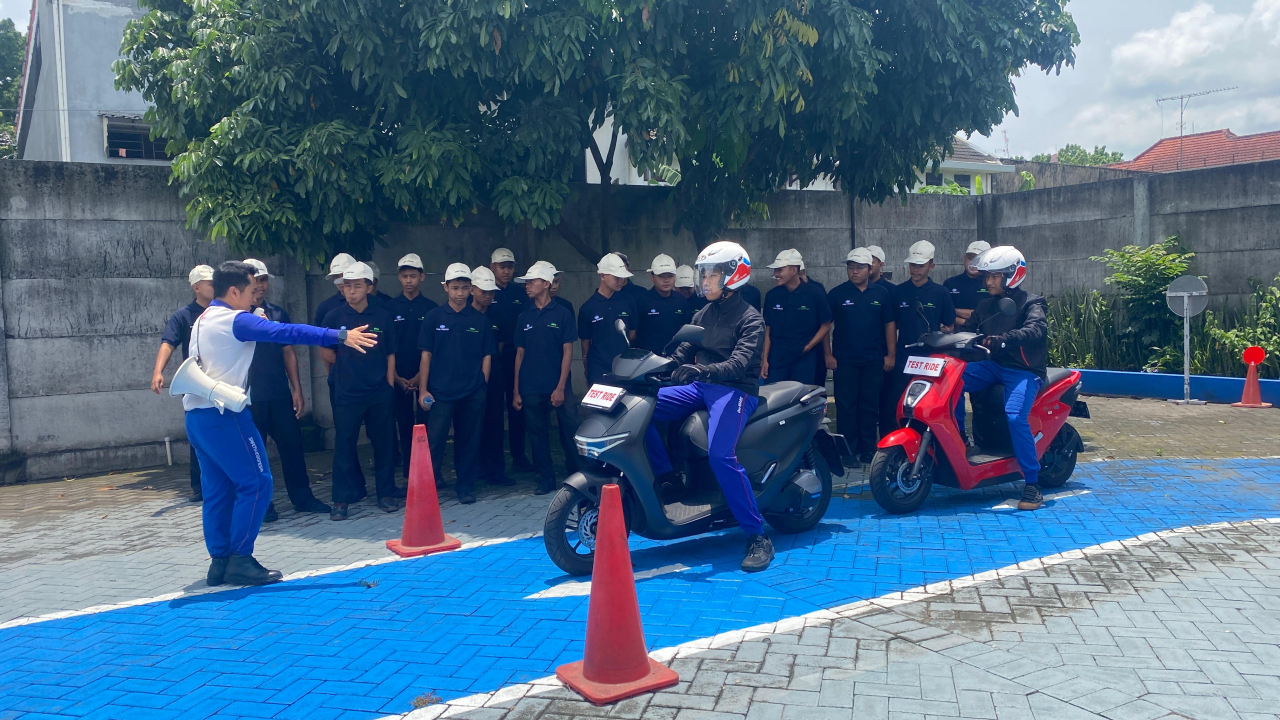 Ribuan Orang Terpapar Edukasi Safety Riding di SR Lab Astra Honda SMK Muhammadiyah 1 Kepanjen