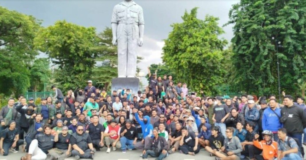 Buntut Pembongkaran Nenek Elina, Warga Surabaya Tuntut Bubarkan Ormas Preman