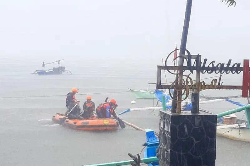 Tim SAR Gabungan Cari Nelayan Hilang di Perairan Mimbo Situbondo