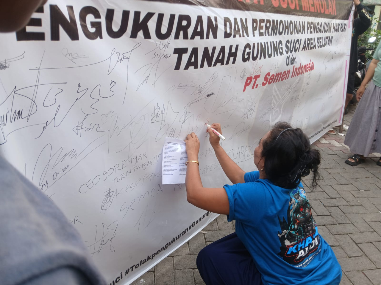 Tolak Perpanjangan Hak Pengelolaan Lahan, Warga Suci Gresik Galang Petisi dan Buka Posko Perlawanan