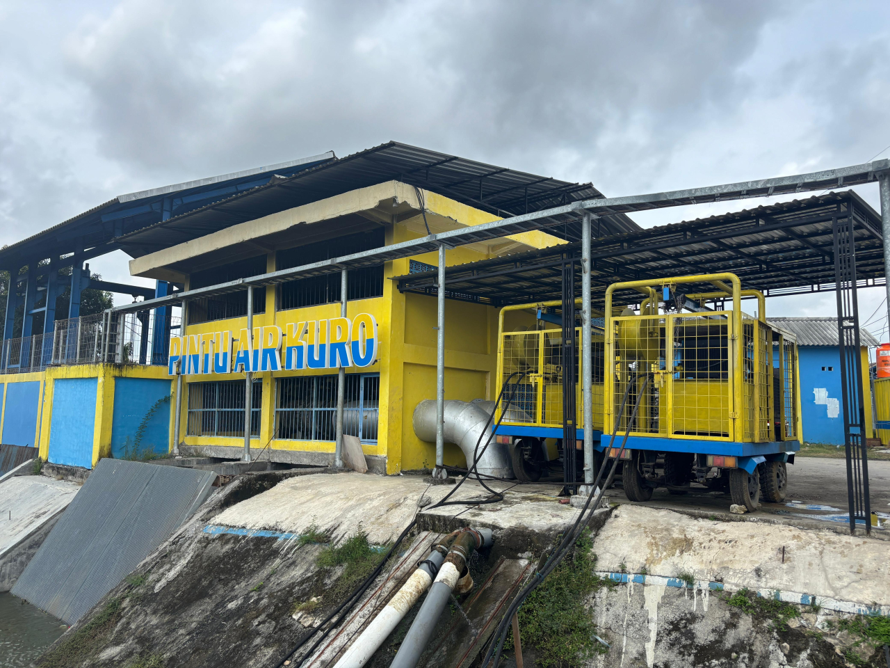 Antisipasi Siaga Merah, Pemkab Lamongan Aktifkan 15 Pompa Air di Pintu Kuro