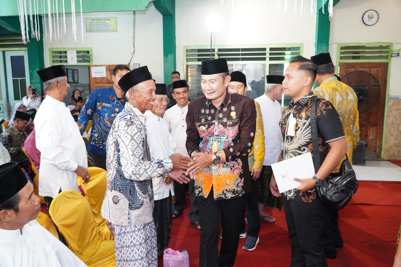 Bupati Yes Ajak Masyarakat Manfaatkan Kemudahan Akses Pendidikan di Lamongan