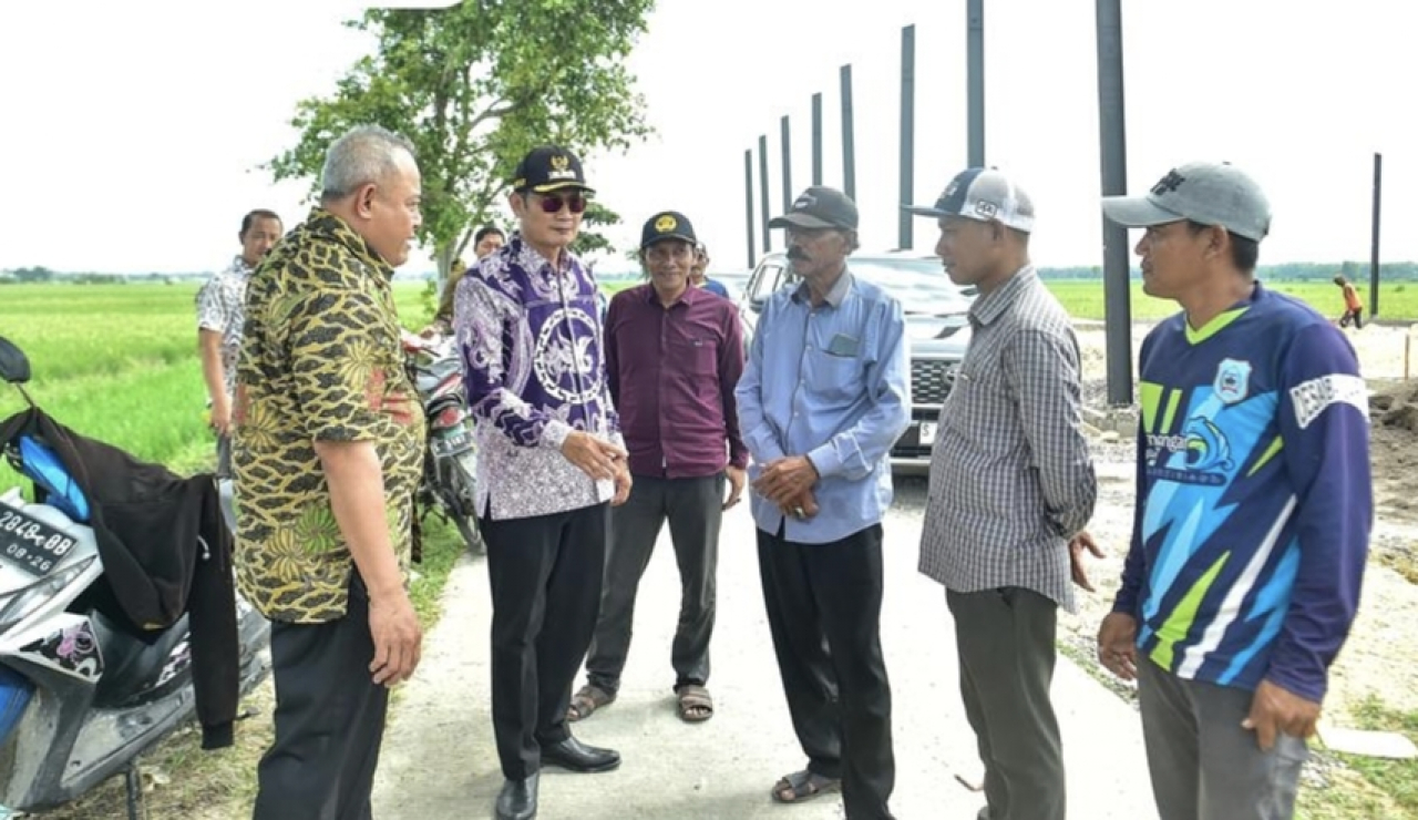 Targetkan Rampung Sebelum Lebaran, Bupati Yes Tinjau Persiapan Pembangunan Jalan di Kedungpring