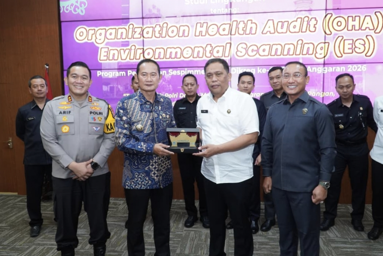 Belajar dari Lamongan, Calon Pimpinan Polri Puji Kekompakan Bupati dan Aparat Dalam Menjaga Keamanan