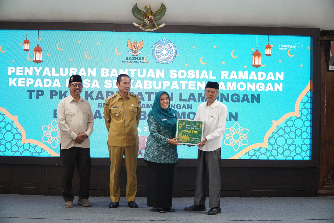 Gandeng Baznas, TP PKK Lamongan Salurkan Bansos Ramadan untuk 46 Lembaga Kesejahteraan Sosial Anak
