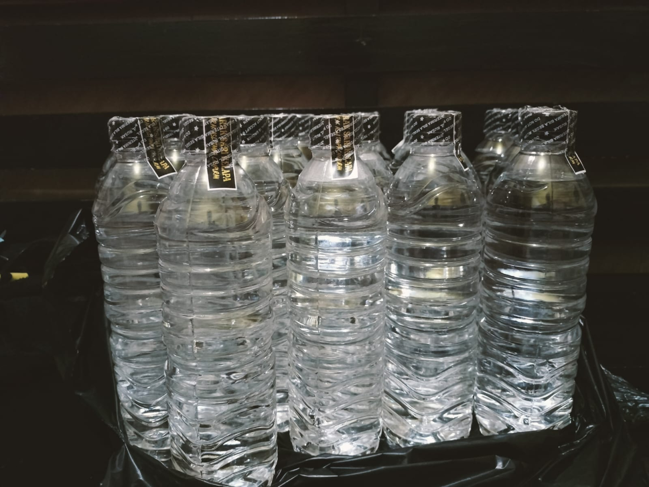 Jual Miras di Kedungdung, Polisi Amankan 18 Botol Arak Sari Kelapa dari Rumah Warga