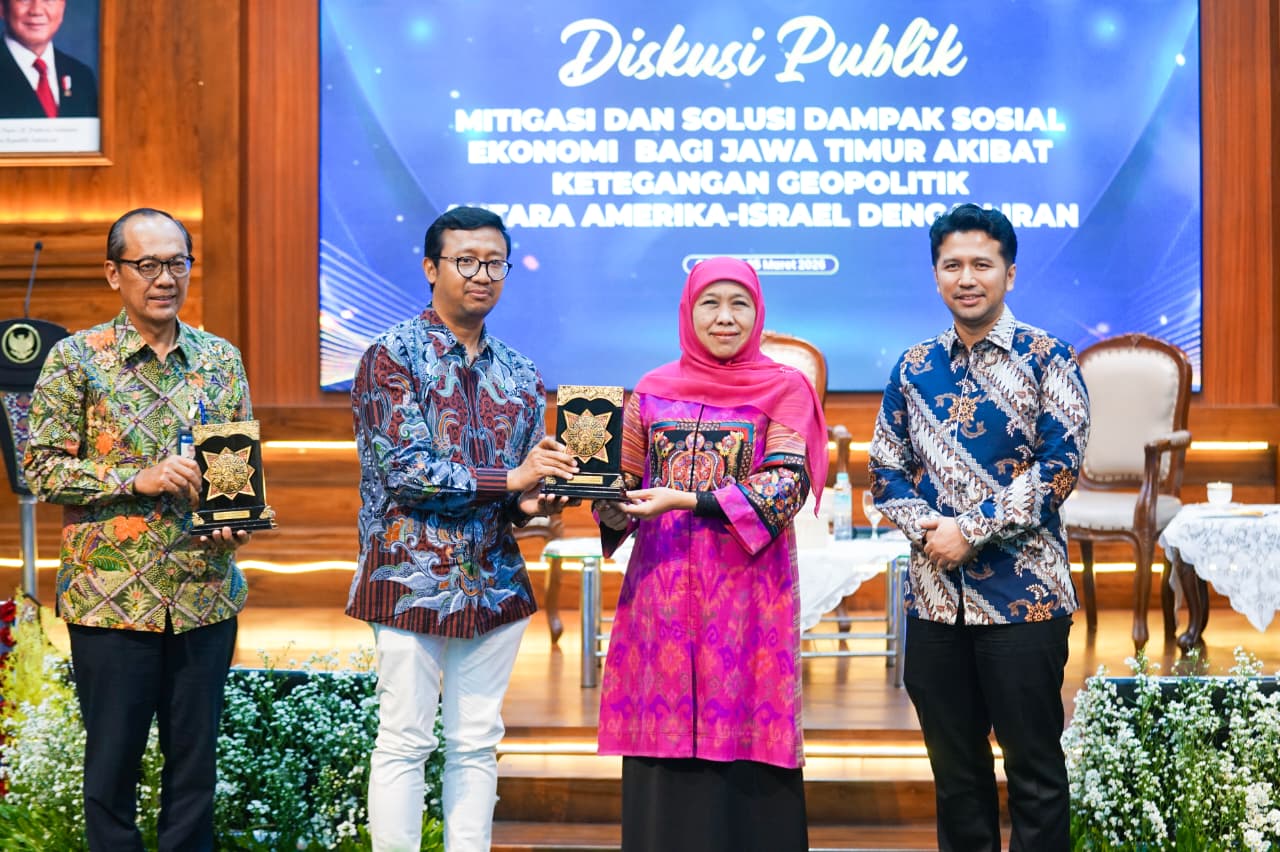 Gubernur Khofifah Gelar Diskusi Publik, Mitigasi Dampak Geopolitik Global Terhadap Ekonomi Jatim