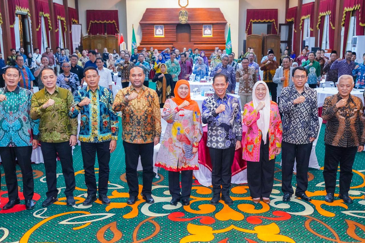 Transformasi Sampah Jadi Listrik: Gubernur Khofifah Gandeng Tujuh Kepala Daerah Surabaya Raya dan Malang Raya