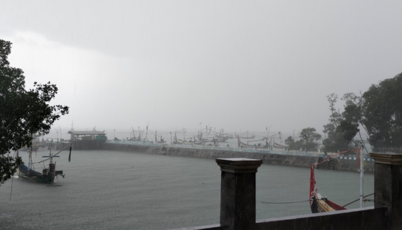 Sumenep Masuki Puncak Hujan, Warga Diminta Siaga Hadapi Risiko Banjir