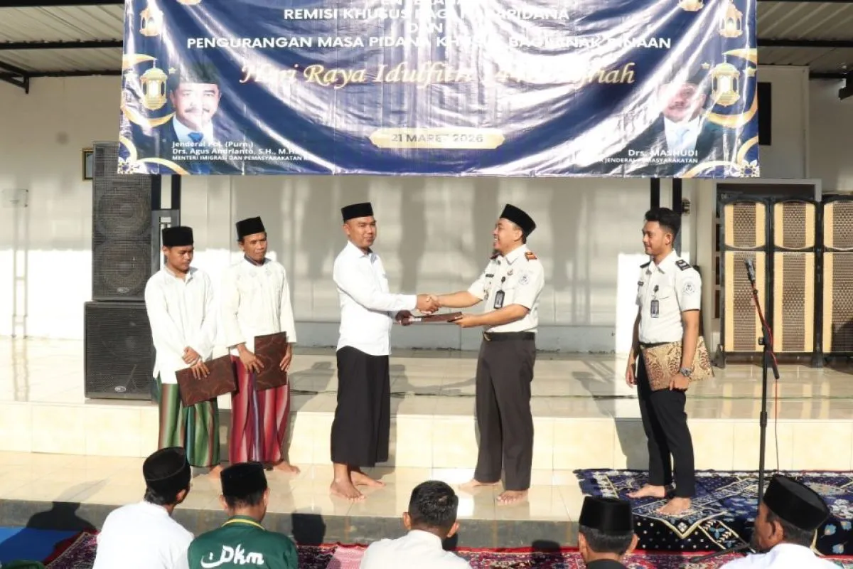 Dua Warga Binaan Lapas Kraksaan Bebas Usai terima Remisi