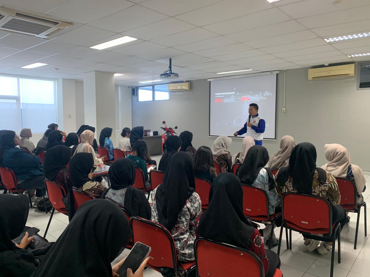 Rayakan Hari Kartini, MPM Honda Jatim Ajak Perempuan Malang Jadi Pelopor Keselamatan Melalui Edukasi #Cari_Aman