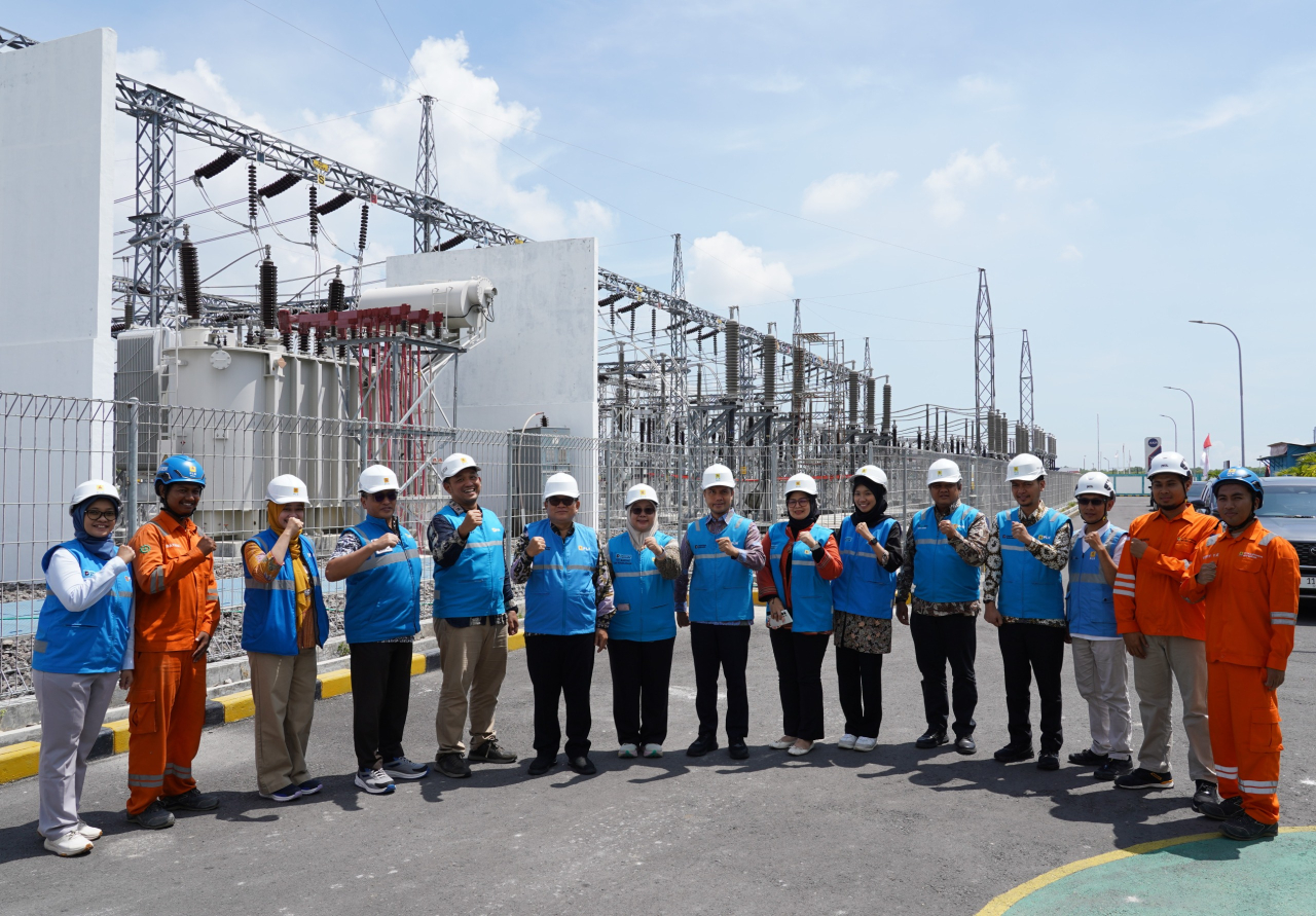 Dukung Investasi, PLN Perkuat Pasokan Listrik ke KEK Gresik JIIPE