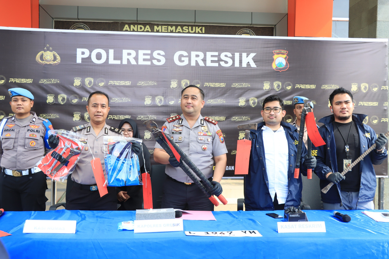 Komplotan Pencuri Kabel Trafo PLN Lintas Daerah Digerebek di Ngawi, Lima Residivis Dibekuk Satreskrim Polres Gresik