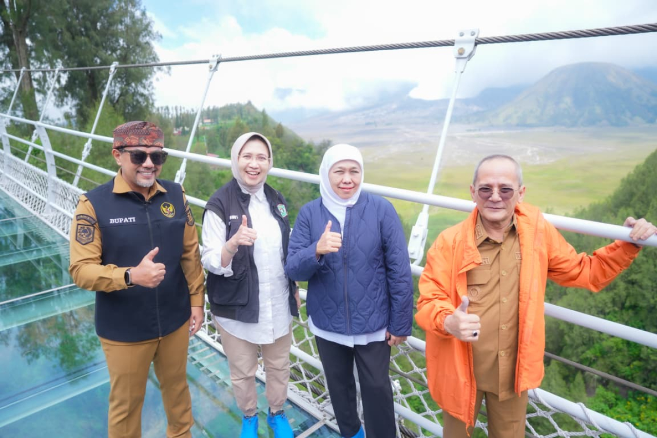 Groundbreaking Jalan Lingkar Kaldera Tengger, Khofifah Wujudkan Akses Wisata Bromo yang Terpadu dan Berkelanjutan