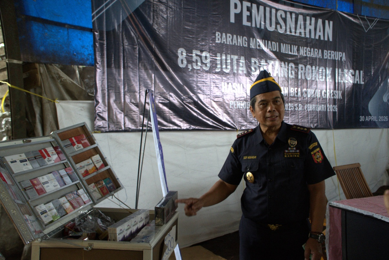 Bea Cukai Gresik Musnahkan 8,5 Juta Rokok Ilegal dan 223 Liter MMEA Senilai Rp 12 Miliar