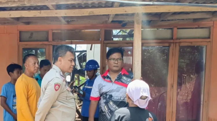 Lupa Matikan Kompor, Rumah Misna di Situbondo Ludes Dilalap Api