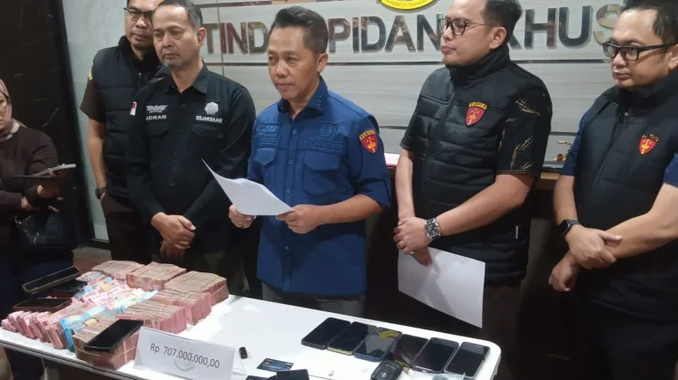 ASN Dinas ESDM Jatim Ramai-ramai Kembalikan Uang Pungli Izin Tambang ke Kejati, Totalnya Segini