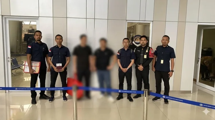 Salahgunakan Izin Tinggal, Dua Warga Tiongkok Dideportasi Imigrasi Kediri