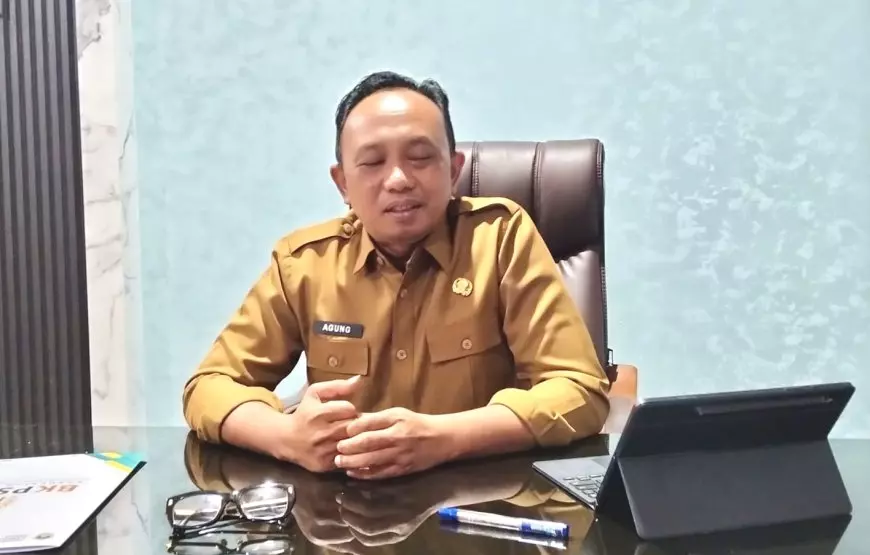 Geger Puluhan 'PNS' Ngantor ke Pemkab Gresik, Ternyata Korban Penipuan
