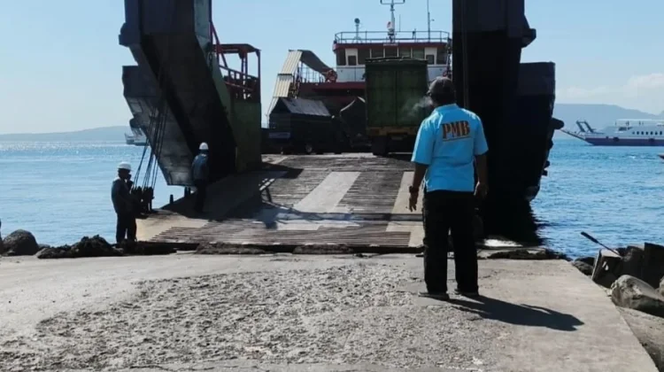 Pemerintah Perpangang Operasional Kapal LCT di Lintasan Penyeberangan Ketapang-Gilimanuk