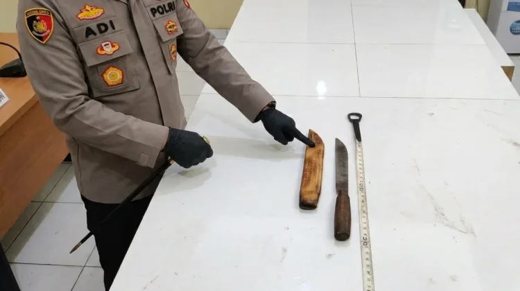 Ngopi di Warkop Tenteng Sajam, Pemuda Gedangan Malang Diamankan Polisi