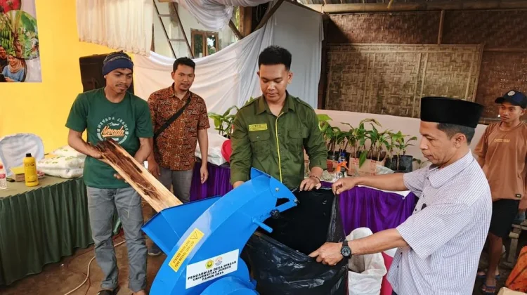 UNEJ Beri Pelatihan Pertanian Berkelanjutan ke Pemuda Desa Jambearum Jember